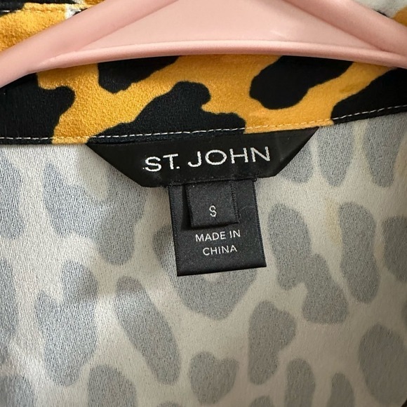 FINAL PRICE DROP✨
 St. John  Back Leopard‎ Print Shirt - Picture 3 of 7